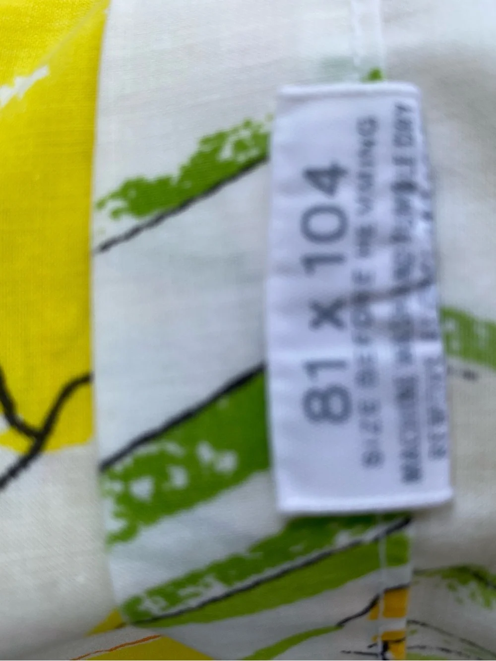 PAIR (2) VERA Neumann Identical Full Flat Sheets. Percale 81 x 104” wonderful 🌼